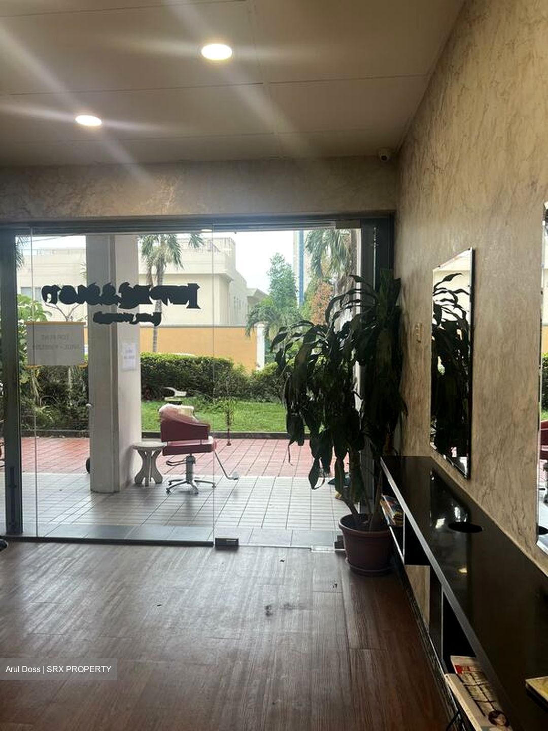 Race Course Road (D8), Retail #506335921